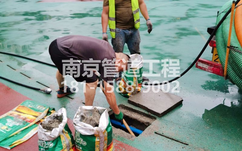 218颂德里管道清淤